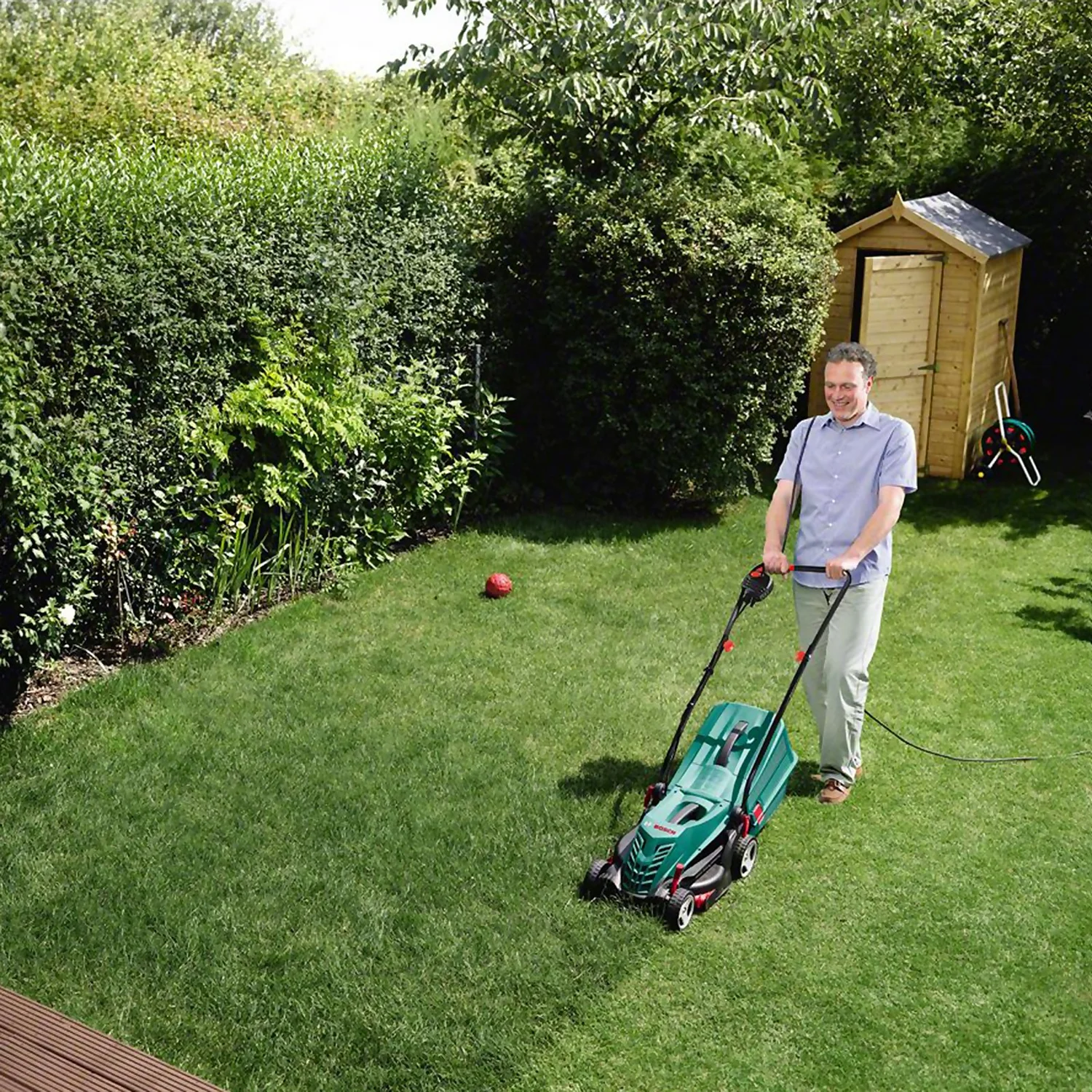 Bosch 1300W Rotak 34-13 Electric Lawn Mower - 34cm 2 Bosch 1300W Rotak 34-13 Electric Lawn Mower - 34cm - Image 2