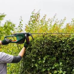 Bosch Advancedhedgecut 70 Hedge Trimmer 14 Bosch Advancedhedgecut 70 Hedge Trimmer -Deals A Sunlit Garden Store 12834533 2034961768744238
