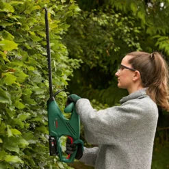 Bosch EasyHedgeCut 18-45 Hedge Trimmer -Deals A Sunlit Garden Store 13496928 3844961768831319